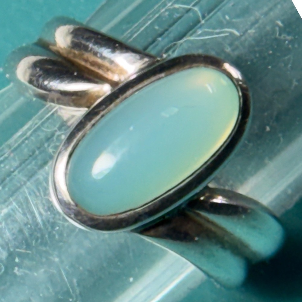 925 Sterling Silver‎ Oval Blue Chalcedony Ribbed Bypass Ring Size 6.25